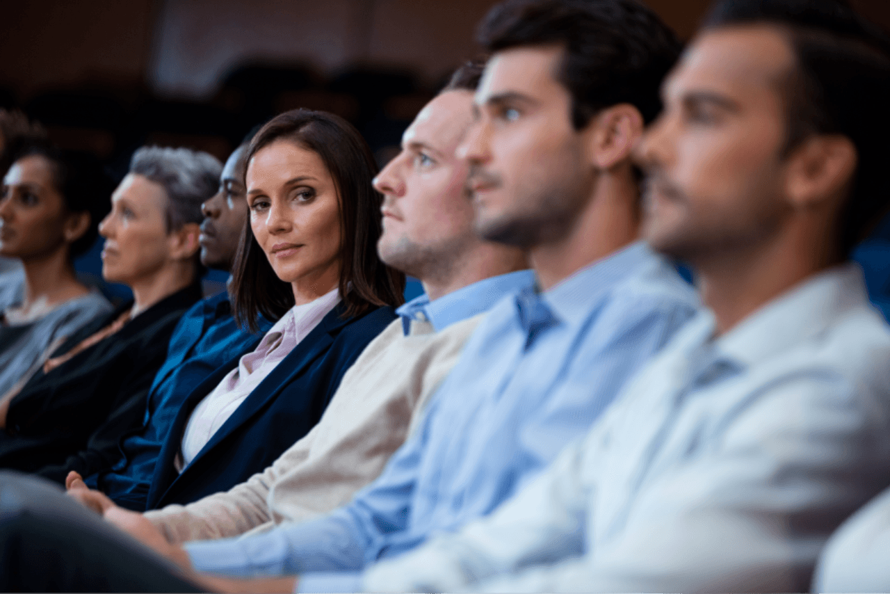 Asistentes en evento de networking